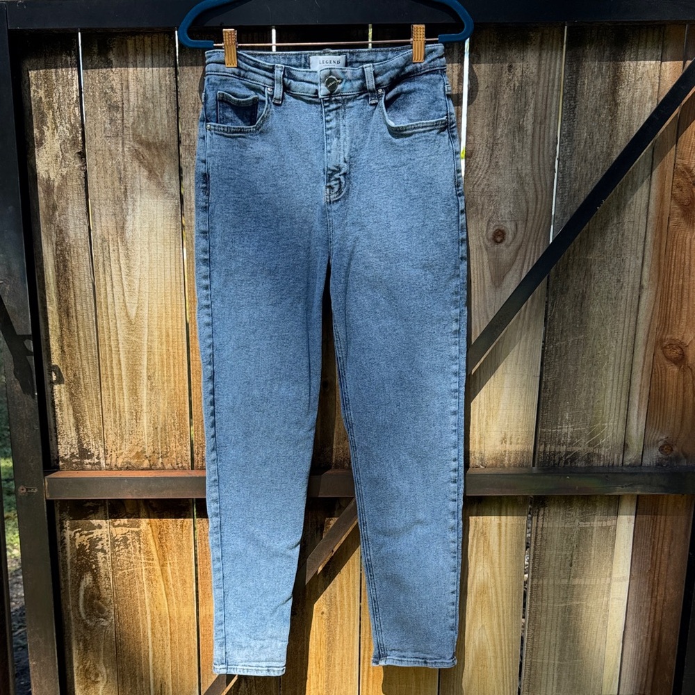 Legend London ‘Mom Jeans’, size 30 (UK 12)